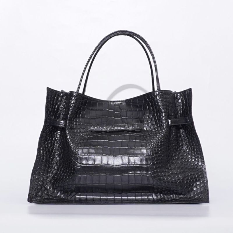 ビオラドーロ　TRERO / V-1497　ブラック TRERO / V-1497 | VIOLAd'ORO OFFICIAL STORE