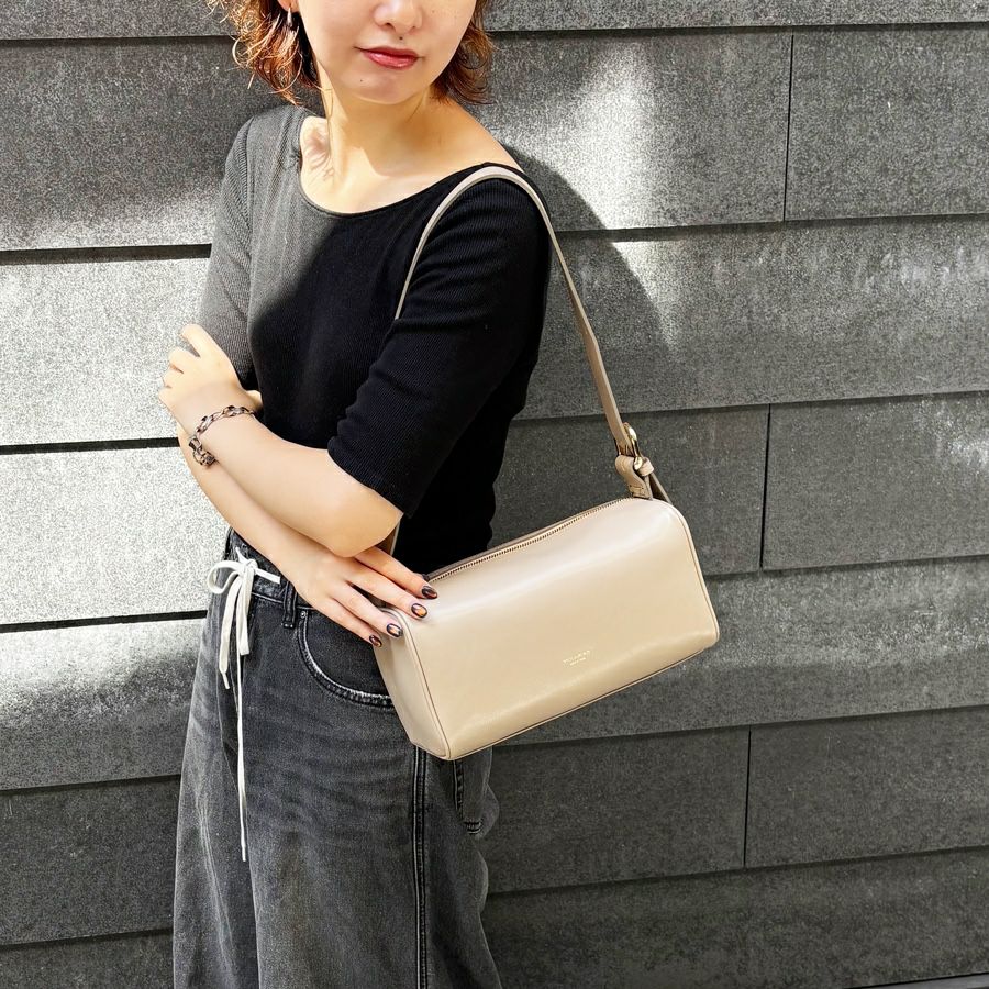 VOGUE / V-1567 | VIOLAd'ORO OFFICIAL STORE